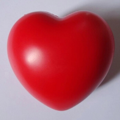 La PU de la forma del corazón hace espuma los juguetes de la bola de la tensión ejerce presión sobre el diámetro del alivio los 6.8cm