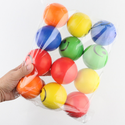 Bolas suaves de la espuma del poliuretano ligero para la prenda impermeable de Dodgeball